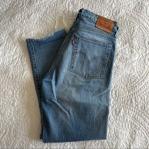 Levi’s Straight Leg Demin